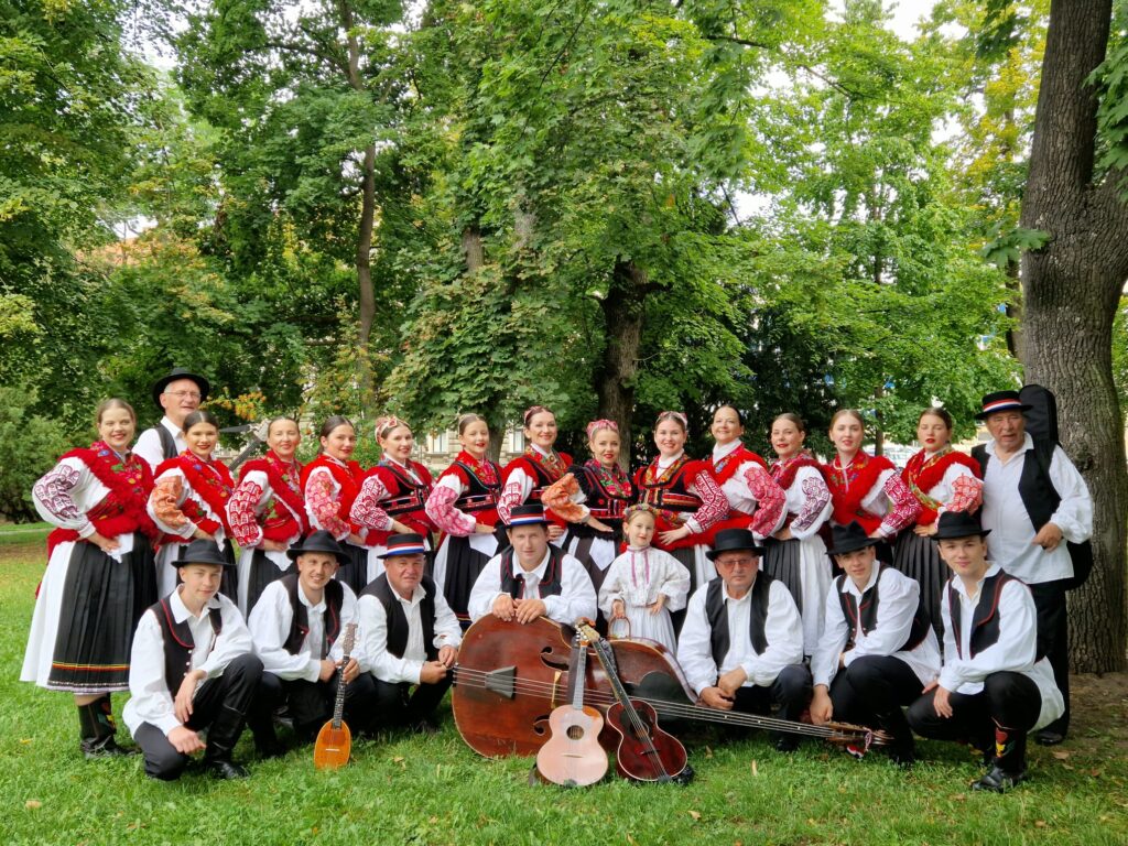Folklorni ansambl „Koprivnica“ oduševio na Međunarodnom festivalu folklora u Piseku, Češka