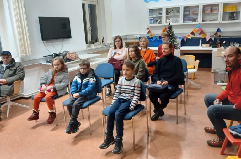U koprivničkoj knjižnici predstavljena dvojezična slikovnica “Šuma moga djeda”