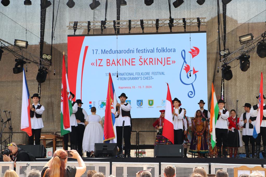 U Koprivnici završni dan 17. Međunarodnog festivala folklora „Iz bakine škrinje“