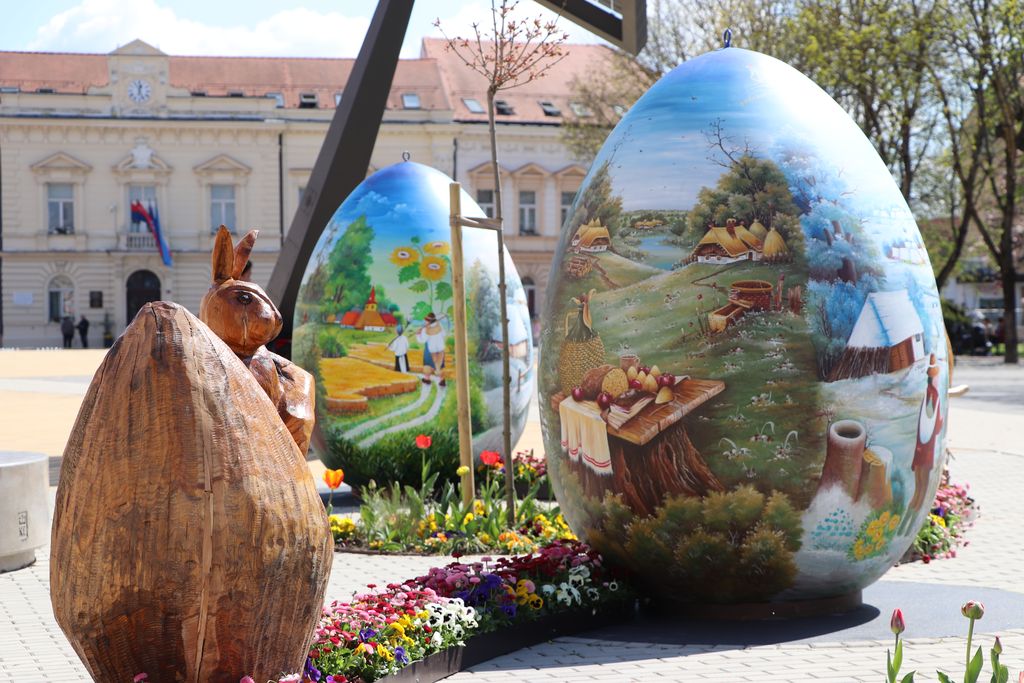 Na Zrinskom trgu otvorena tradicionalna 16. izložba “Pisanica od srca”