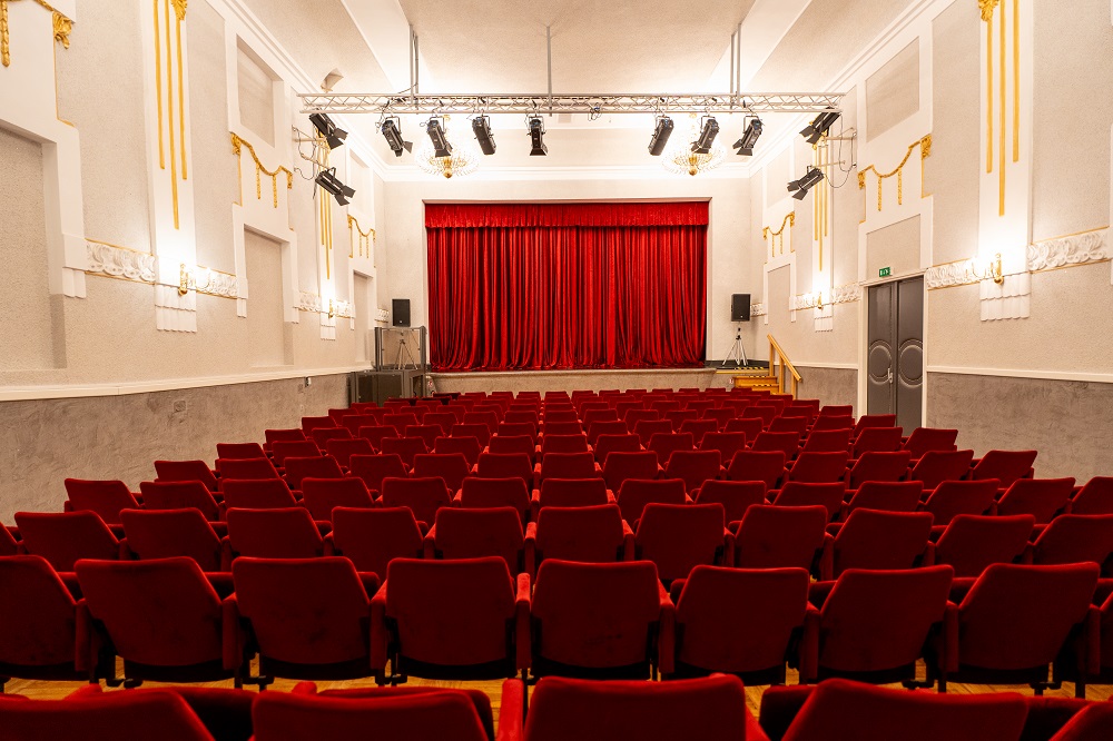 Odjel za glazbeno-scensku kulturu i amaterizam u serijalu Ljudi pučkog učilišta Koprivnica